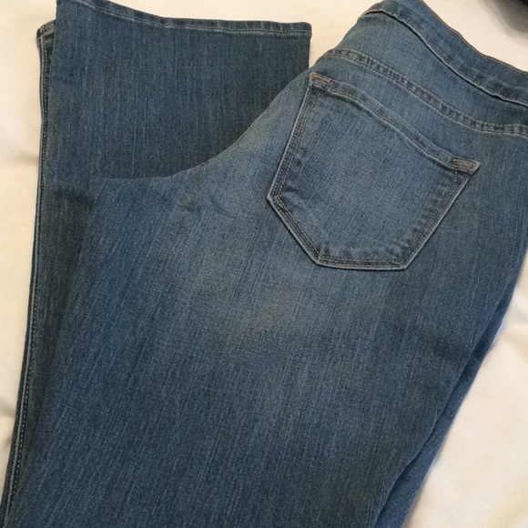 NWT OLD NAVY CURVY BOOT CUT - Picture 2 of 5
